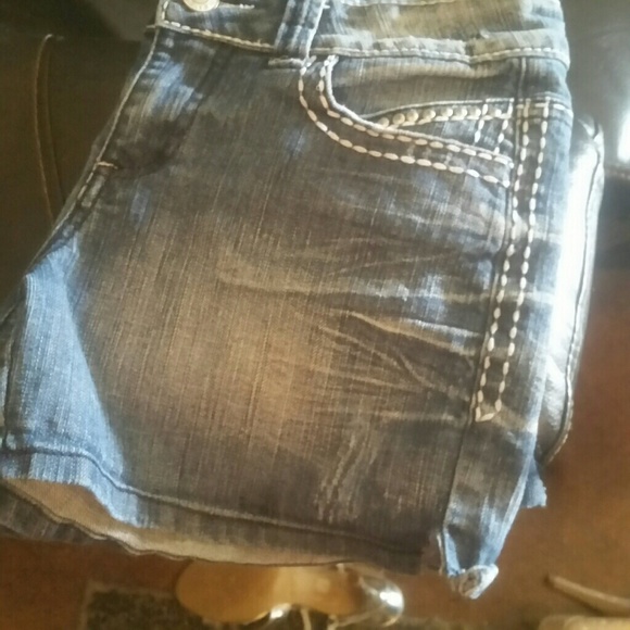 Rue 21 jean shorts - Picture 2 of 3